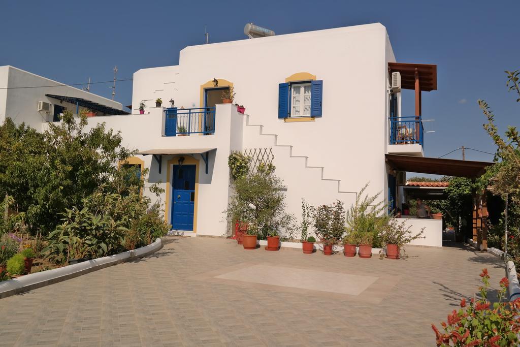 Mina'S Studios In Naxos Island Ájos Prokópios Eksteriør bilde