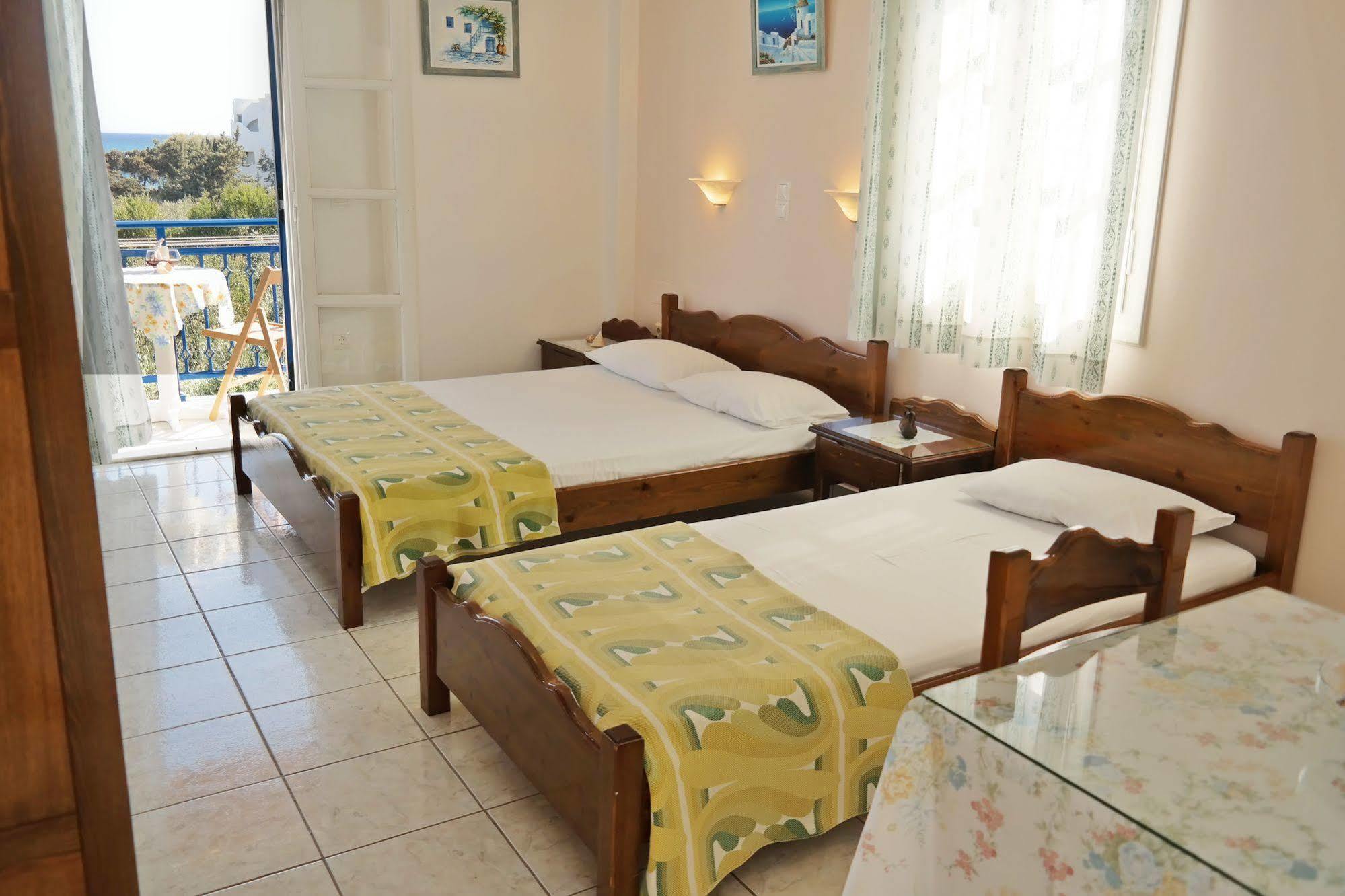 Mina'S Studios In Naxos Island Ájos Prokópios Eksteriør bilde